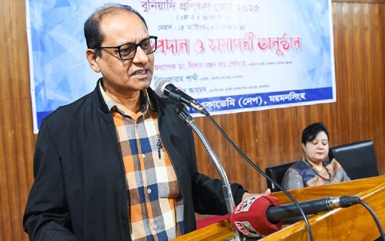 শিক্ষাবর্ষ শুরুতে বিতরণ হবে নতুন বই: গণশিক্ষা উপদেষ্টা